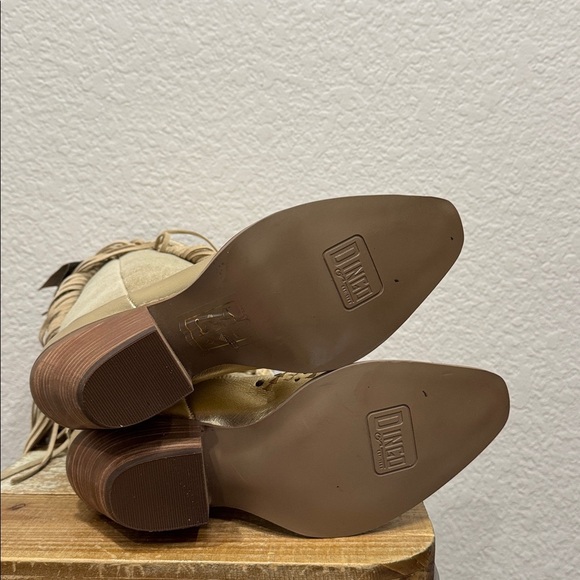 Dingo Gypsy Gold Fringe Cowboy Boots Size 8 - Picture 9 of 9